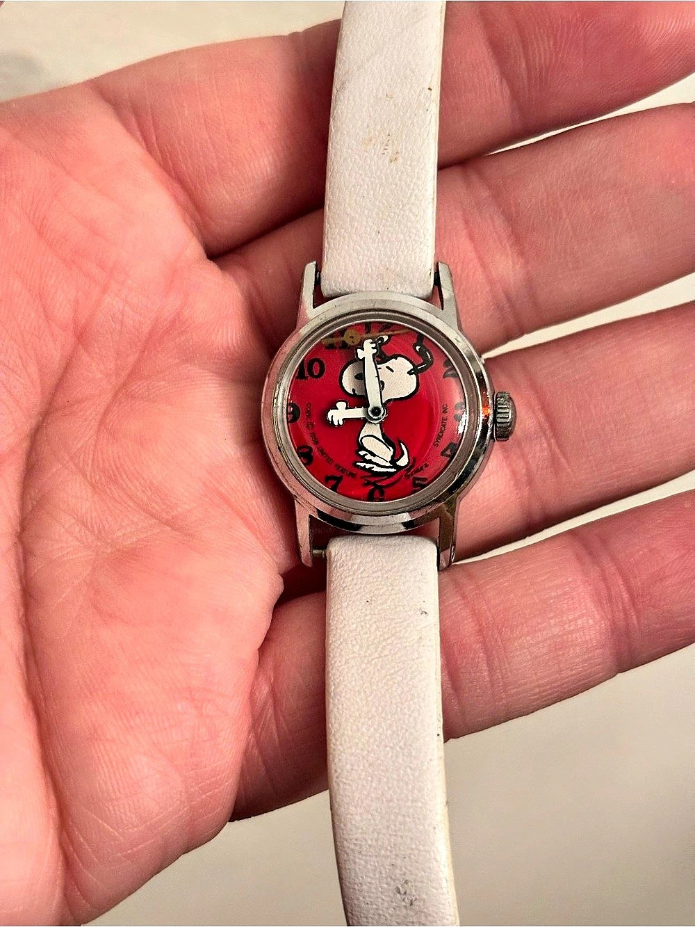 Vintage Timex Snoopy Peanuts Watch Red and White - Not Working